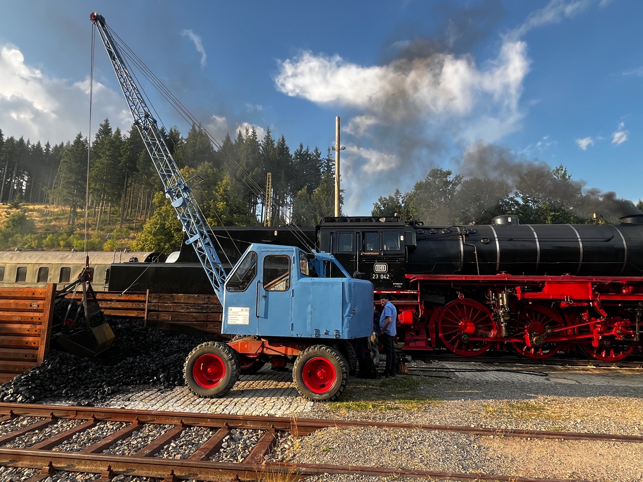 Authentische Dampflokbekohlung, Foto Jens Reichelt